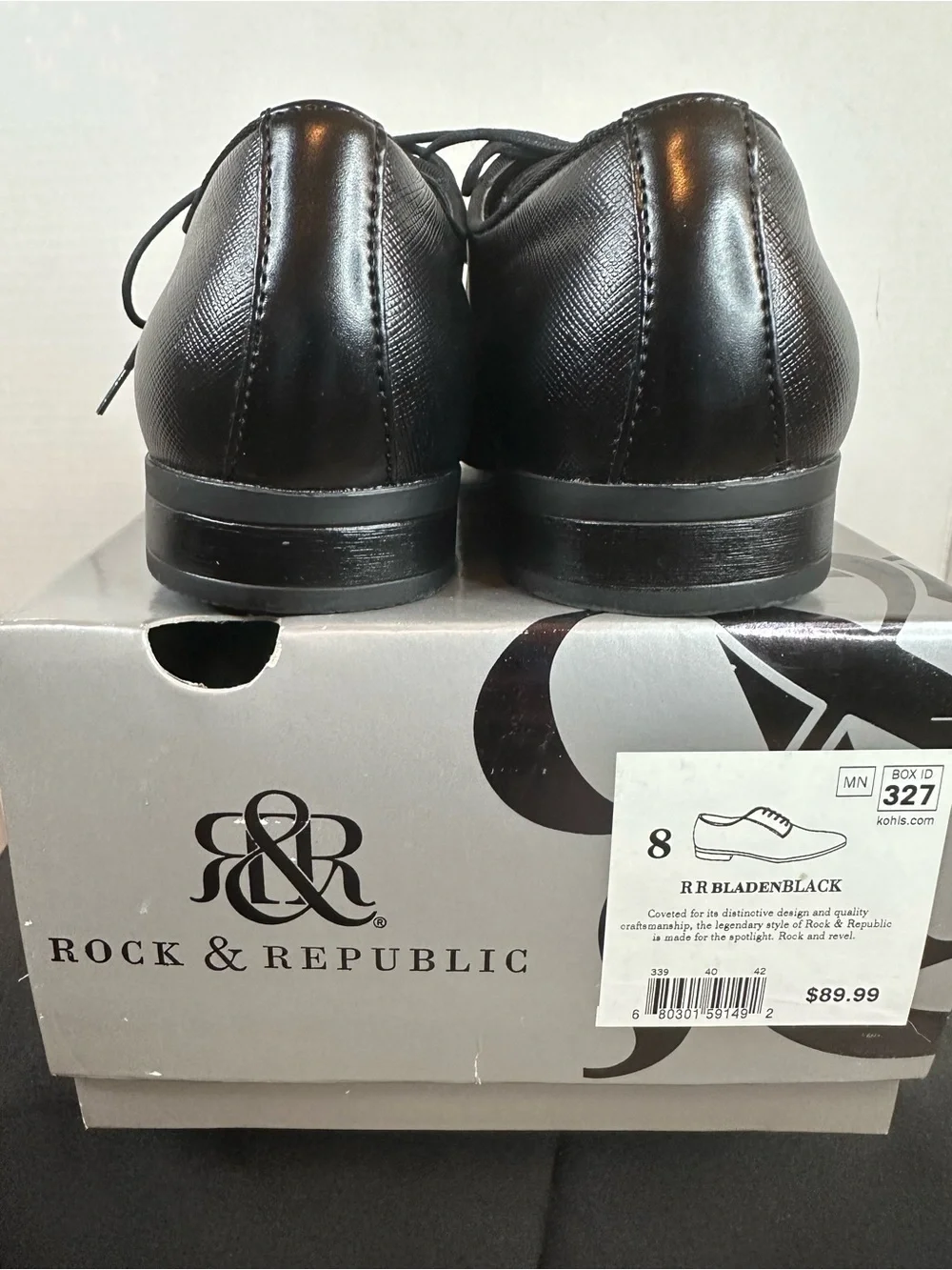Rock & Republic Men’s Black Textured Lace-Up Oxfords, size 8, New in Box